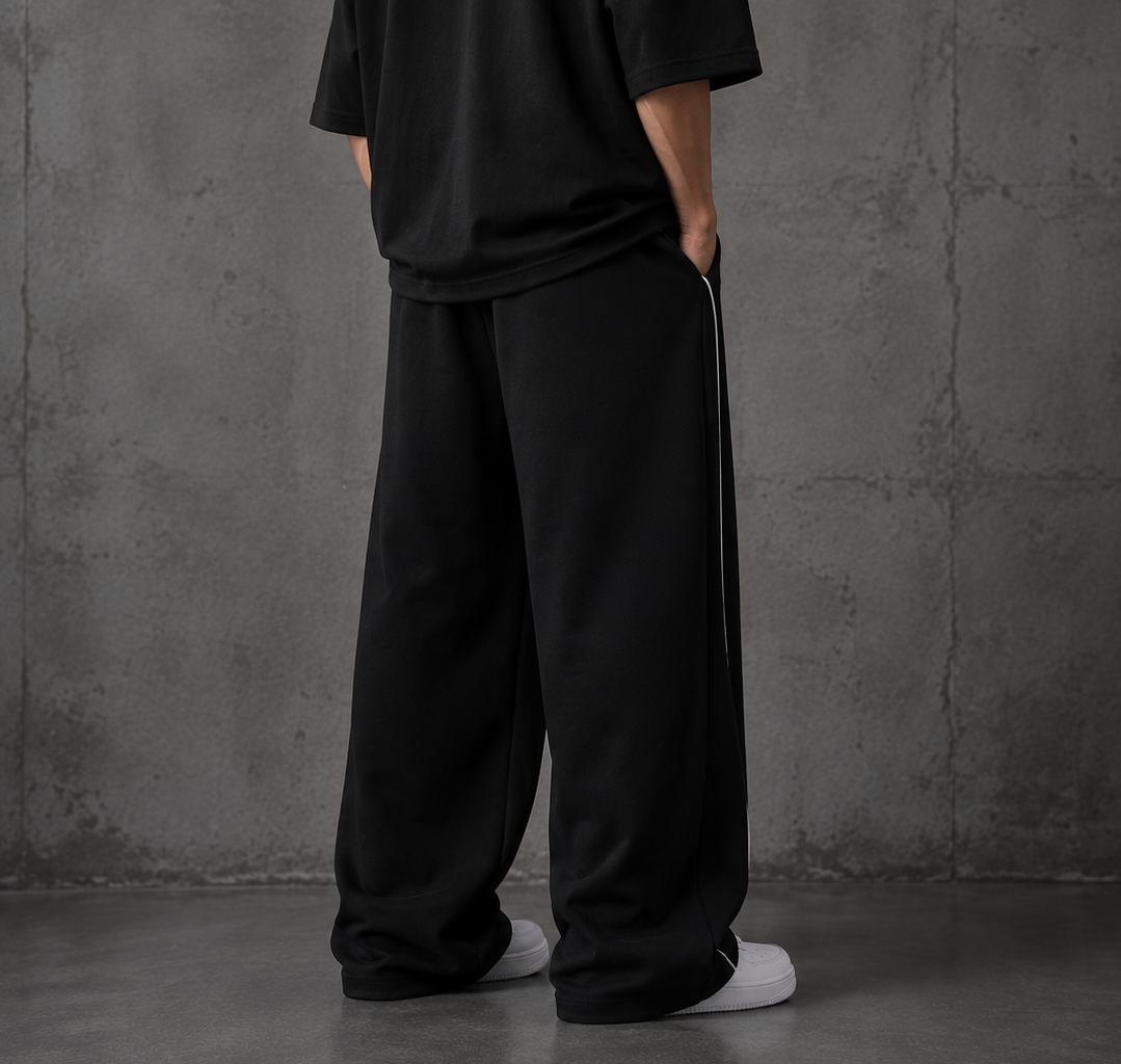 Baggy fit - white piping