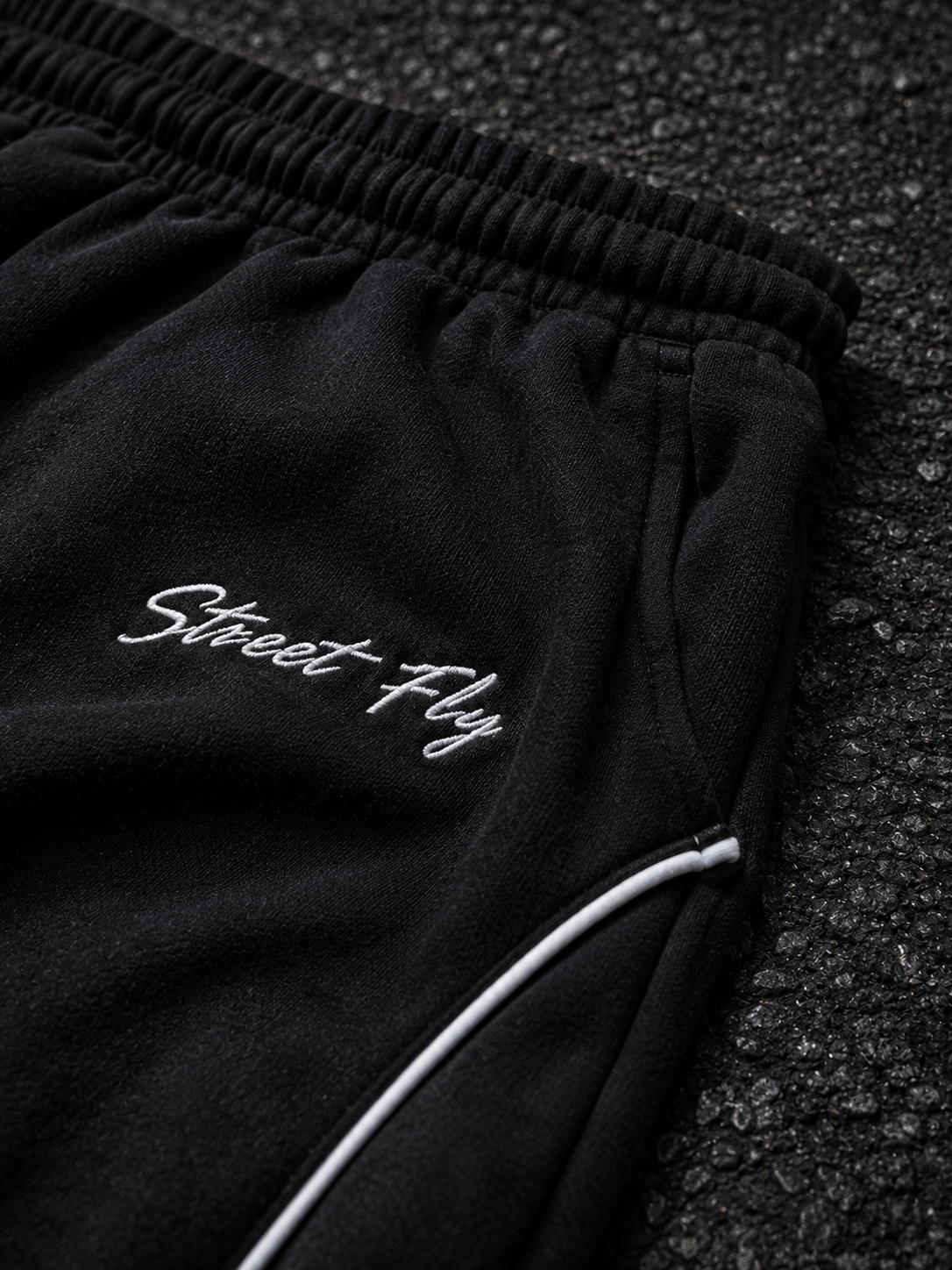 Baggy fit - white piping